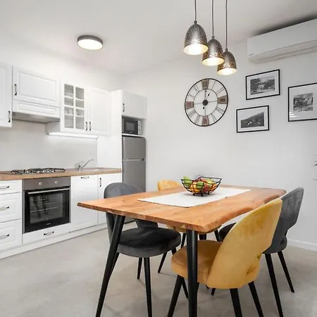 Апартаменты Angela By Briskva Бузет